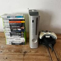 Xbox 360 con 19 giochi + controller e cavi