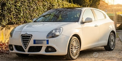 Alfa Romeo Giulietta 2.0 JTDM-2 170 CV Exclusive 2