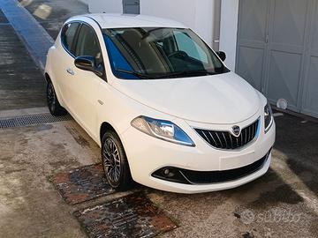 Lancia Ypsilon 1.0 FireFly 5 porte S&S Hybrid Plat
