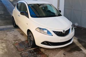 Lancia Ypsilon 1.0 FireFly 5 porte S&S Hybrid Plat