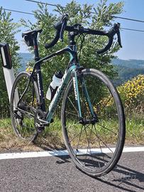 bici da corsa bianchi  infinito