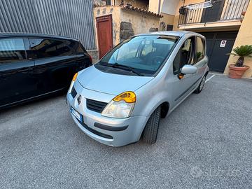 Renault Modus 1.5 dCi 82 cv