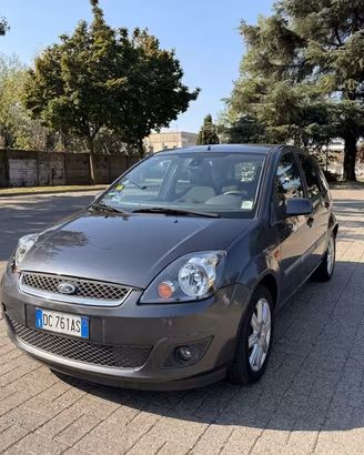Ford Fiesta V 5 Porte 1.2 16v Ghia