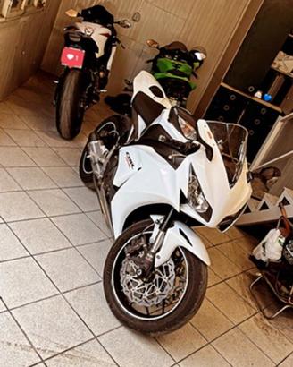 HONDA CBR 1000 RR