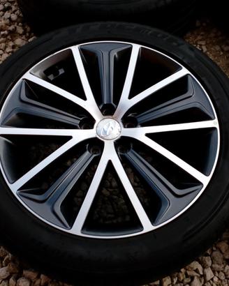CERCHI E GOMME 19 ORIGINALI HYUNDAI COD:548