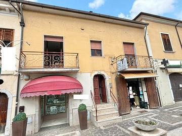 Semindipendente su C.so Emanuele