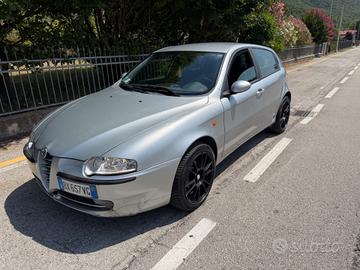 Alfa Romeo 147 1.6i 16V T.S. (105 CV) cat 5p. Conn