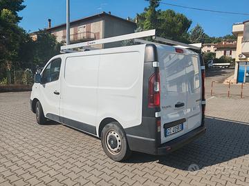 Renault Trafic T27 2.0 dCi 120 CV