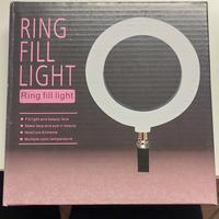 luce ad anello per selfie 