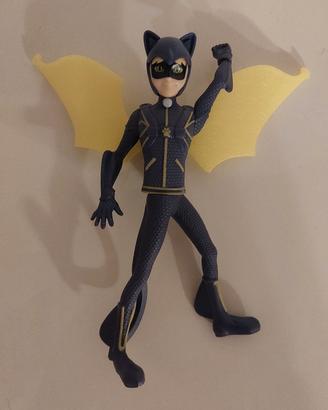 Action Figure Chat Noir Miraculous 

