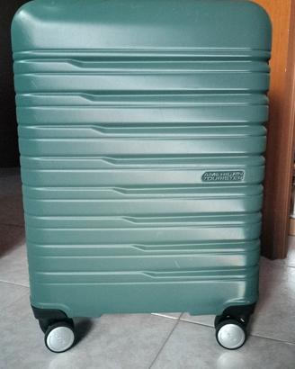 Valigia American Tourister taglia S