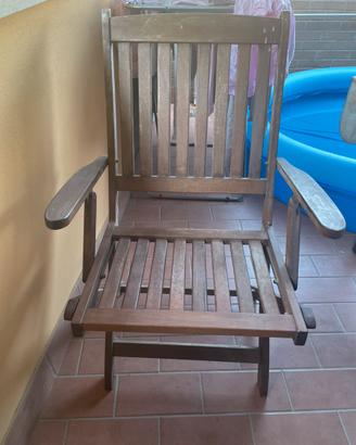 Tavolo e sedie da giardino