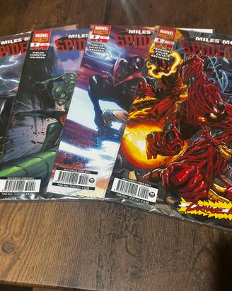 Lotto fumetti Miles Morale 1/4 (25/27)