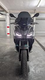 Scooter Aprilia SR GT 200