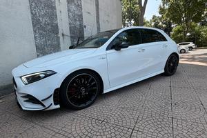 MERCEDES CLASSE A180  AMG LINE