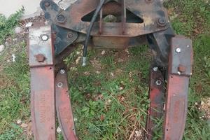 pinza escavatore per legna