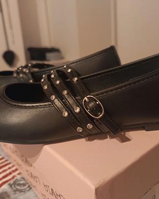 BALLERINE NERE CON CINTURINI E BORCHIETTE – N. 39