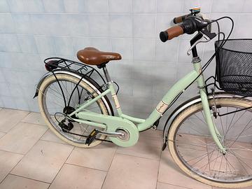 Bicicletta bambina, Via Veneto