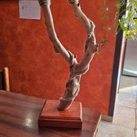 Lampada artigianale in mandorlo