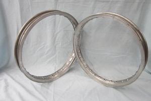 Cerchi Borrani Record 17 x 2 1/4 32 fori