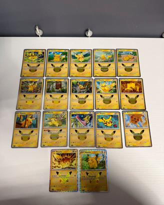 Lotto 17 Pikachu Pokémon 30th Celebration