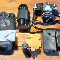 Macchina fotografica Nikon FG-20, obiettivo, flash