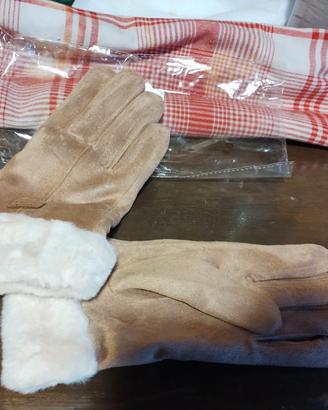 Guanti in pelle marrone chiaro 