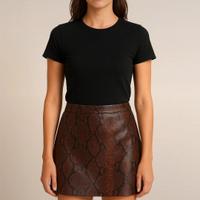 minigonna ecopelle tg L nuova 54 euro