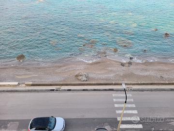 Il mondo da un oblò - Casa Vacanze Fronte Mare