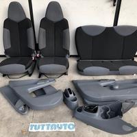 Sedili Citroen C1 5 porte anno 2010 stoffa