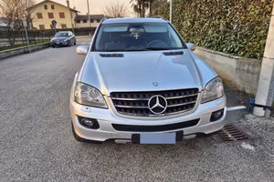 Mercedes ML 320 