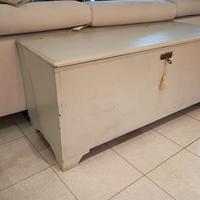 Cassapanca bianca in legno 