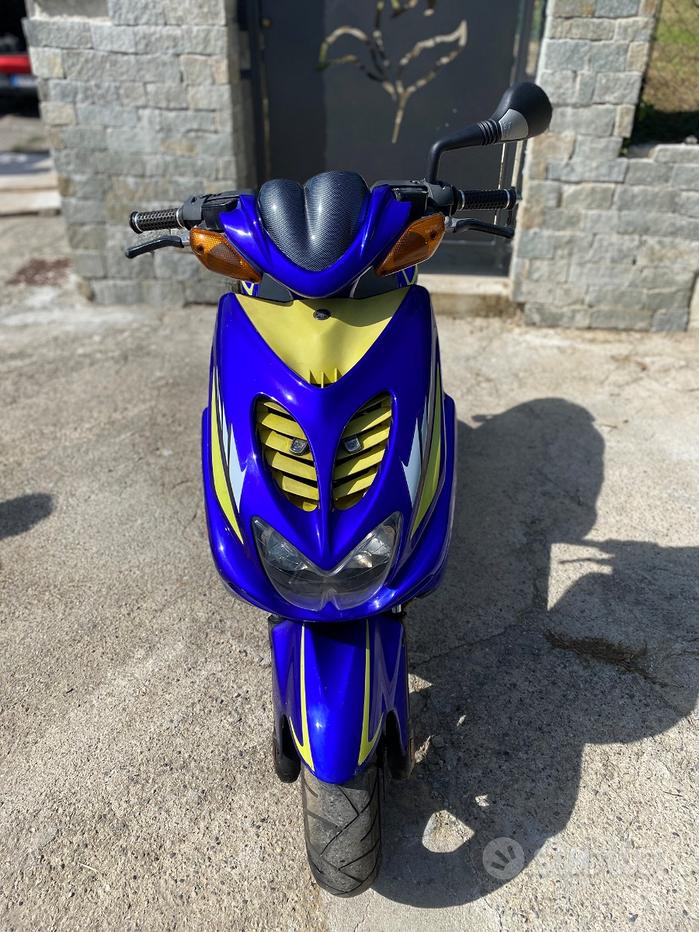 Yamaha Aerox Motorini 50 Piu Belli Yamaha Aerox 50cc Vendita In