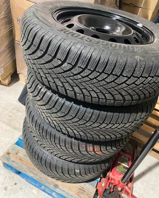 Gomme invernali 235/65 R17