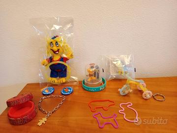 Braccialetti, spille, statuette x bimbi
