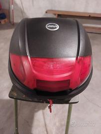 bauletto GIVI per scooter 30lit