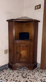 angoliera in legno
