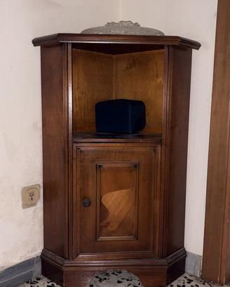angoliera in legno