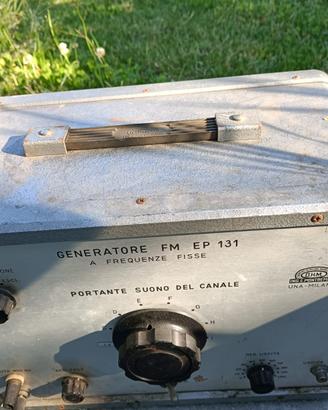 Generatore fm ep131 vintage radio frequenza