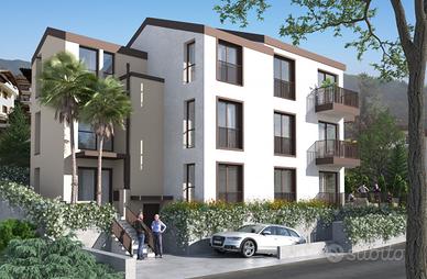 Nuovo quadrilocale con giardino a Laives