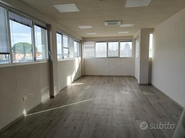 Ufficio direzionale nuovo di circa 100 mq in affit