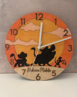 Orologio da parete Il Re Leone artigianle in legno