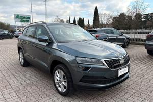 SKODA KAROQ 1.6 TDI AUTOMATICA SI A NEOPATENTATI