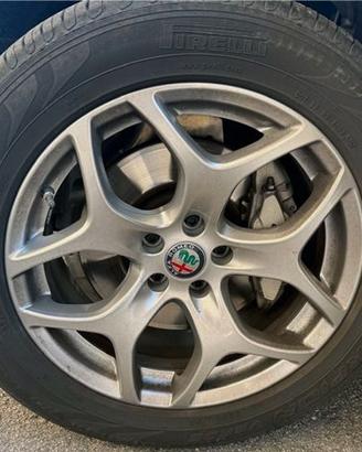 Cerchi originali Alfa romeo 18 pollici Silver