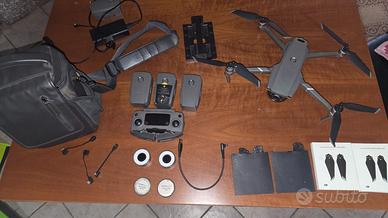 DJI Mavic 2 Zoom Combo Kit 4 Batterie + Filtri ND