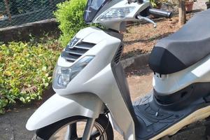 Peugeot LXR 200 - 2011