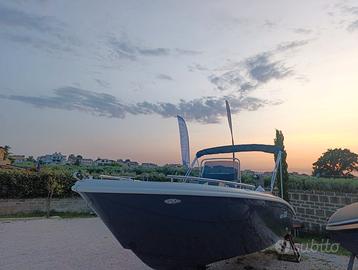 Barca Nuova SCAR NEXT 215