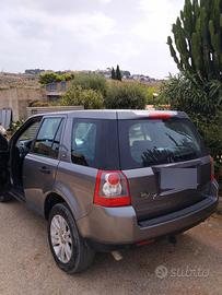 Freelander 2 seri con gancio traino 