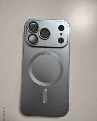 Custodia iPhone 17 Pro con MagSafe - Vari Colori