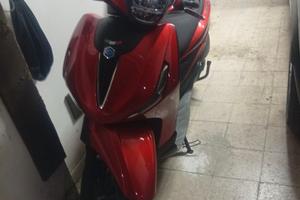 Beverly 300 s abs/asr  - Entra e leggi